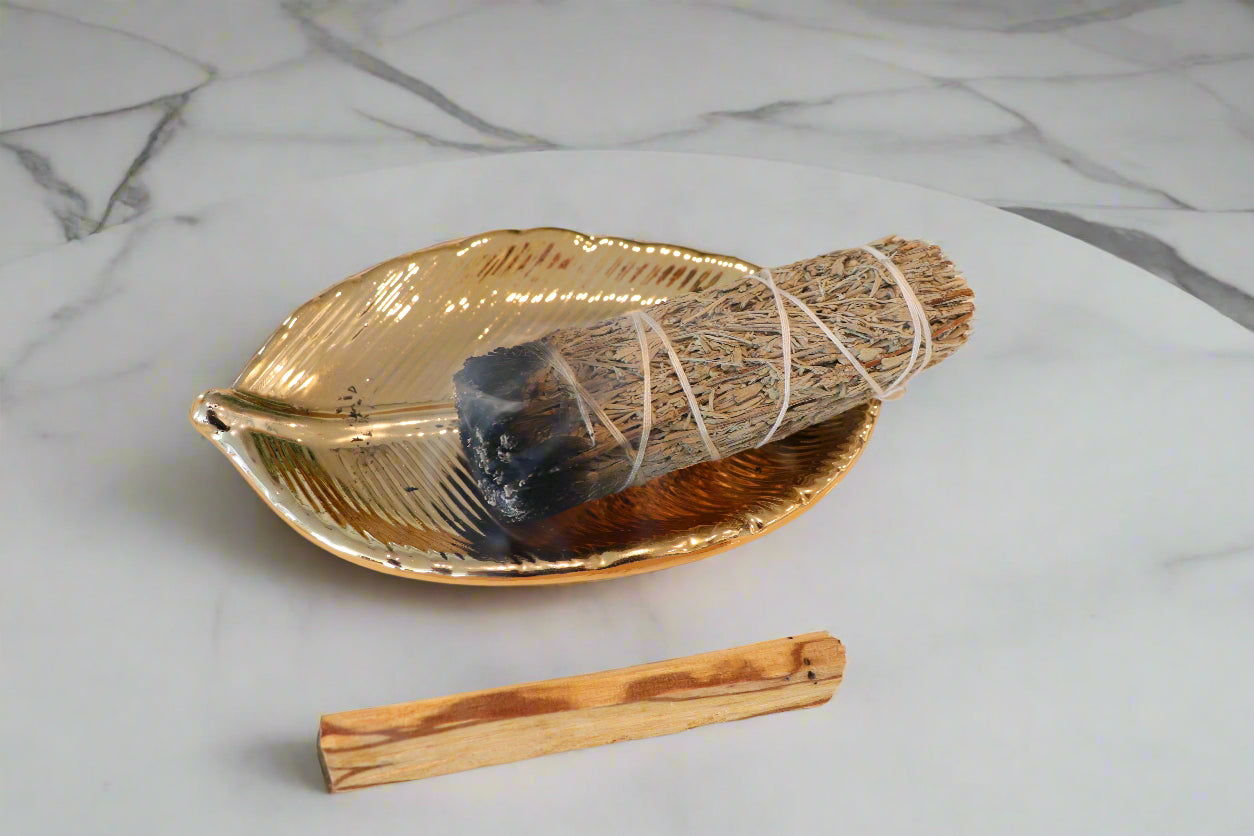 Sacred Cleansing Ritual Set – Sage, Palo Santo, Golden Leaf & Golden Protective Turmeric Thread